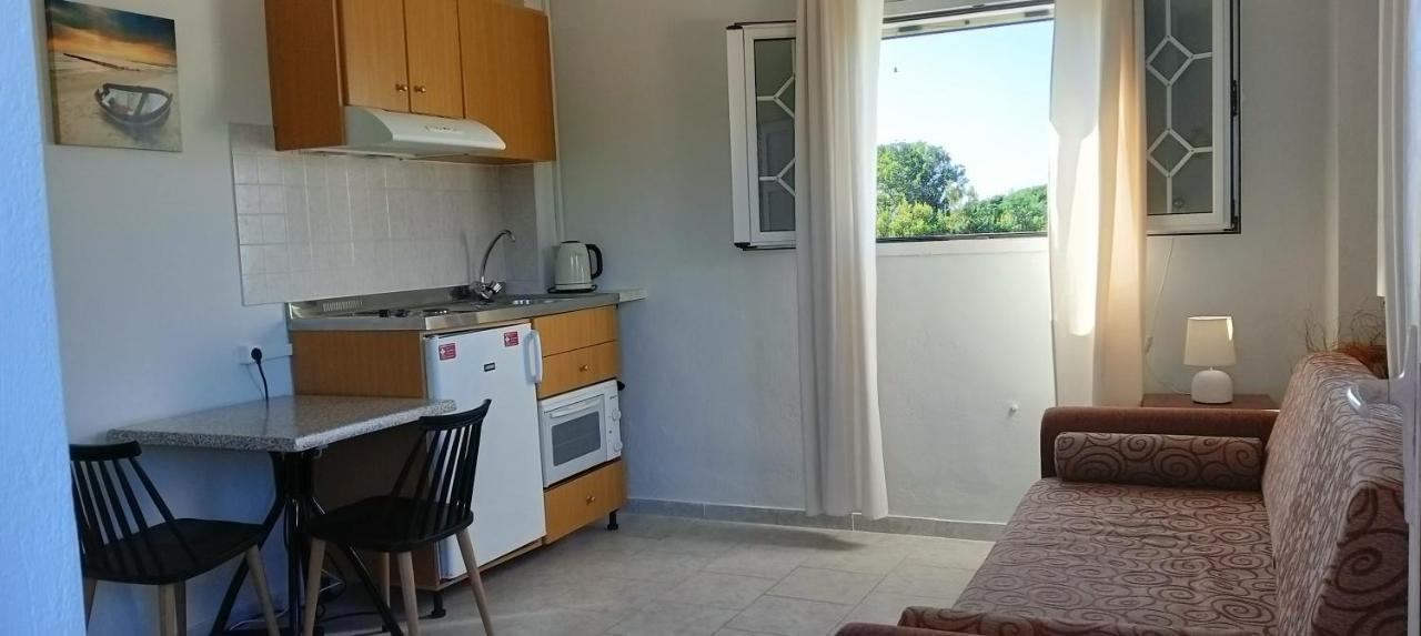 Alonaki Bay Apartment Halikounas Bagian luar foto