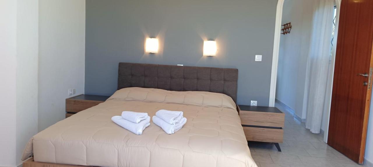 Alonaki Bay Apartment Halikounas Bagian luar foto