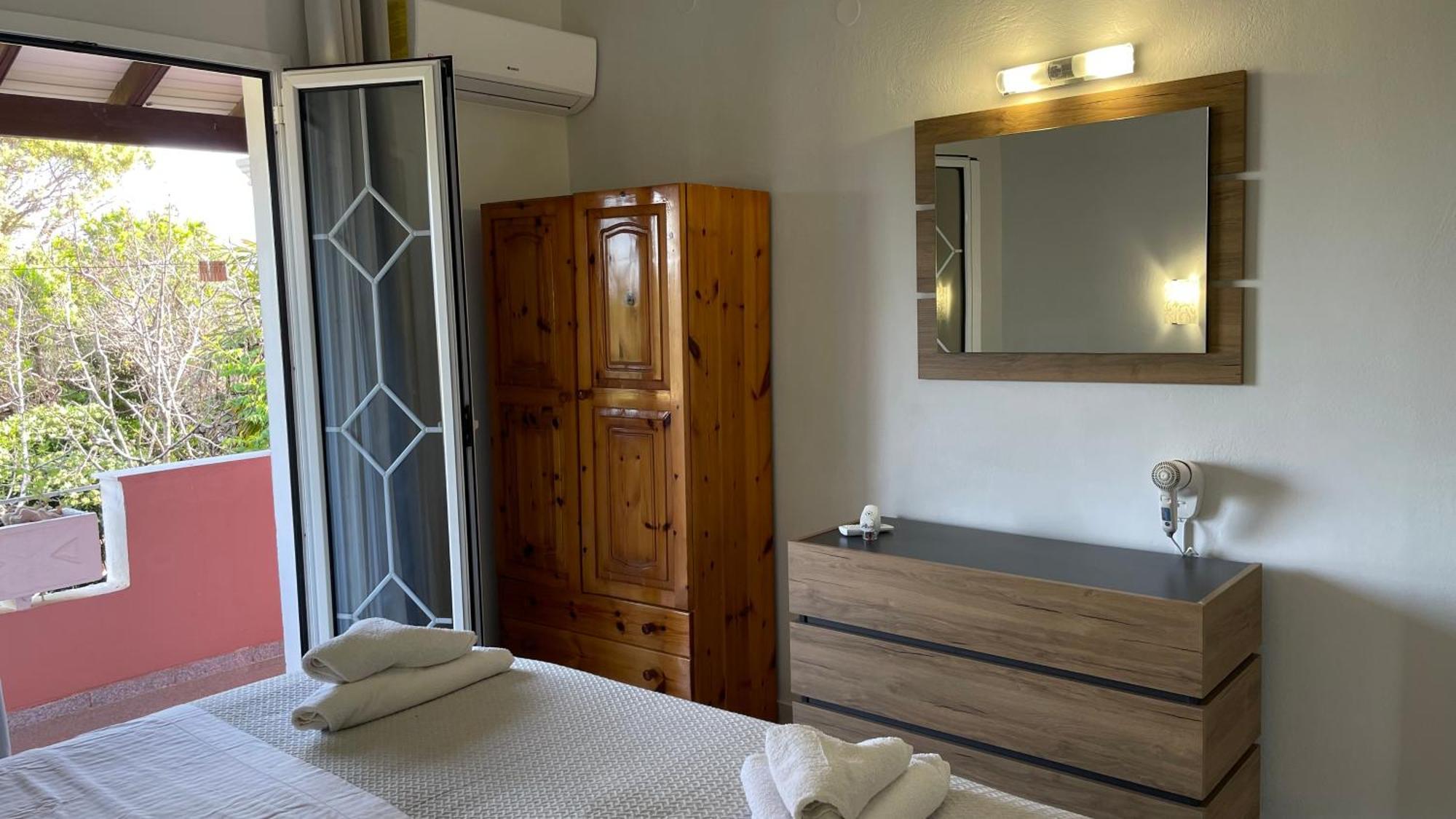 Alonaki Bay Apartment Halikounas Bagian luar foto