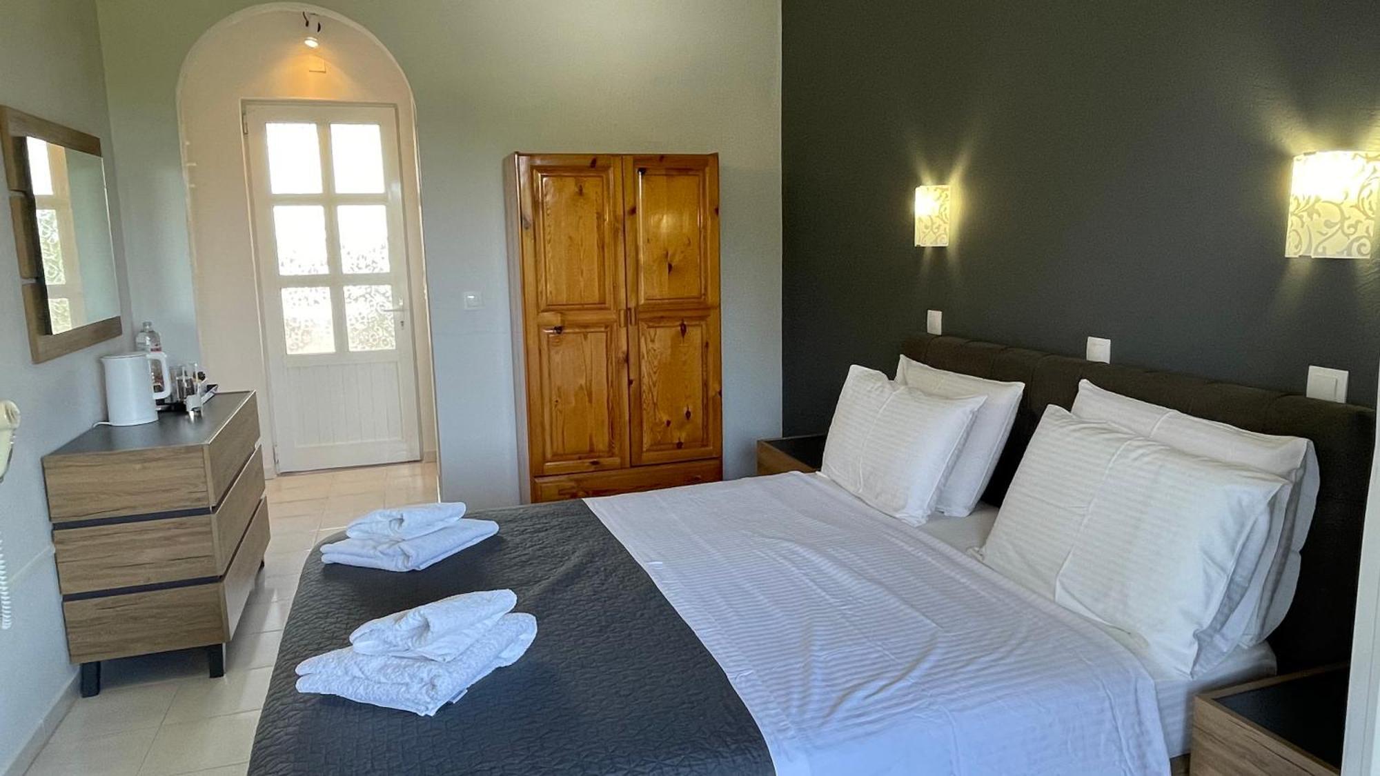 Alonaki Bay Apartment Halikounas Bagian luar foto