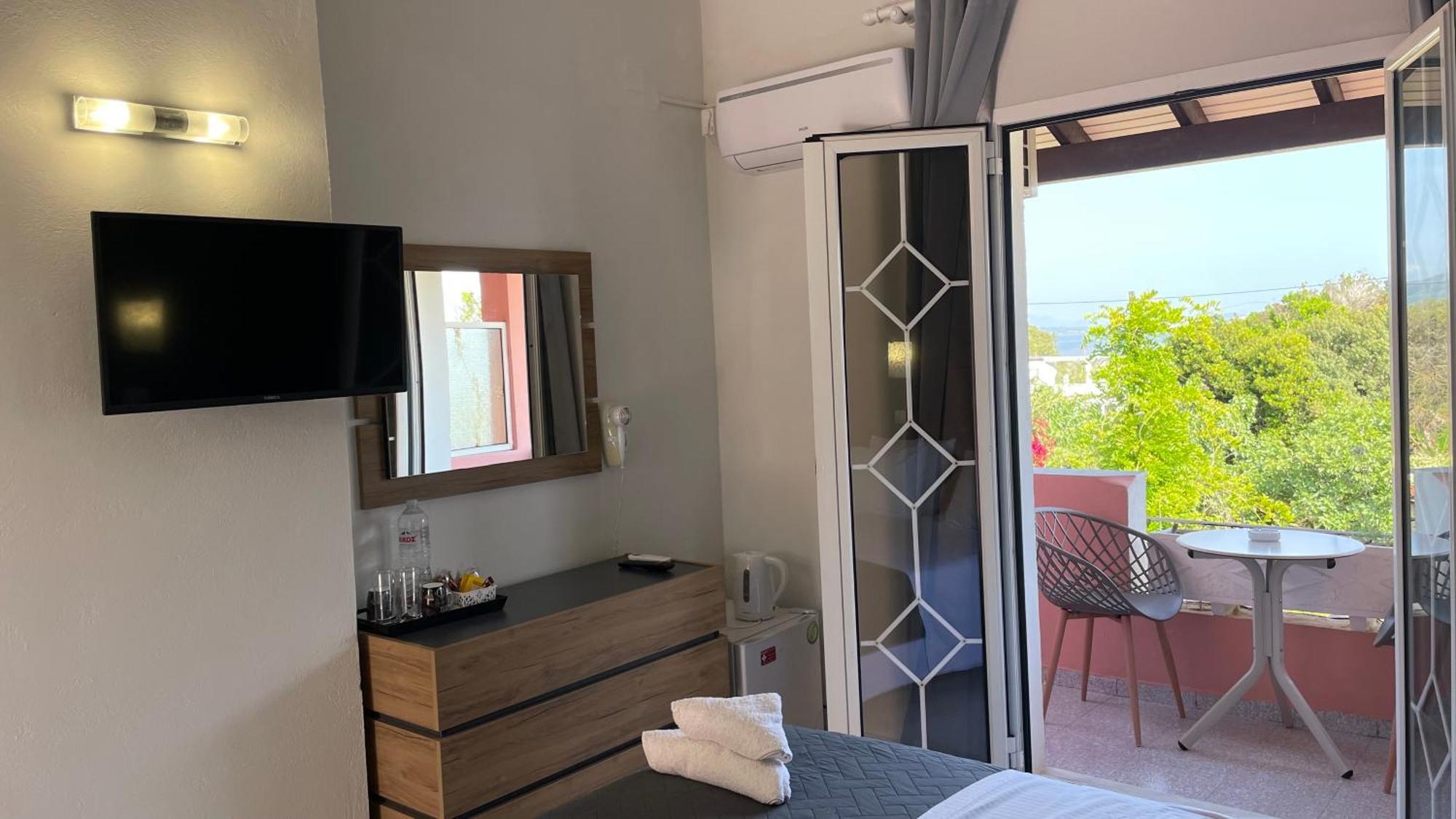 Alonaki Bay Apartment Halikounas Bagian luar foto