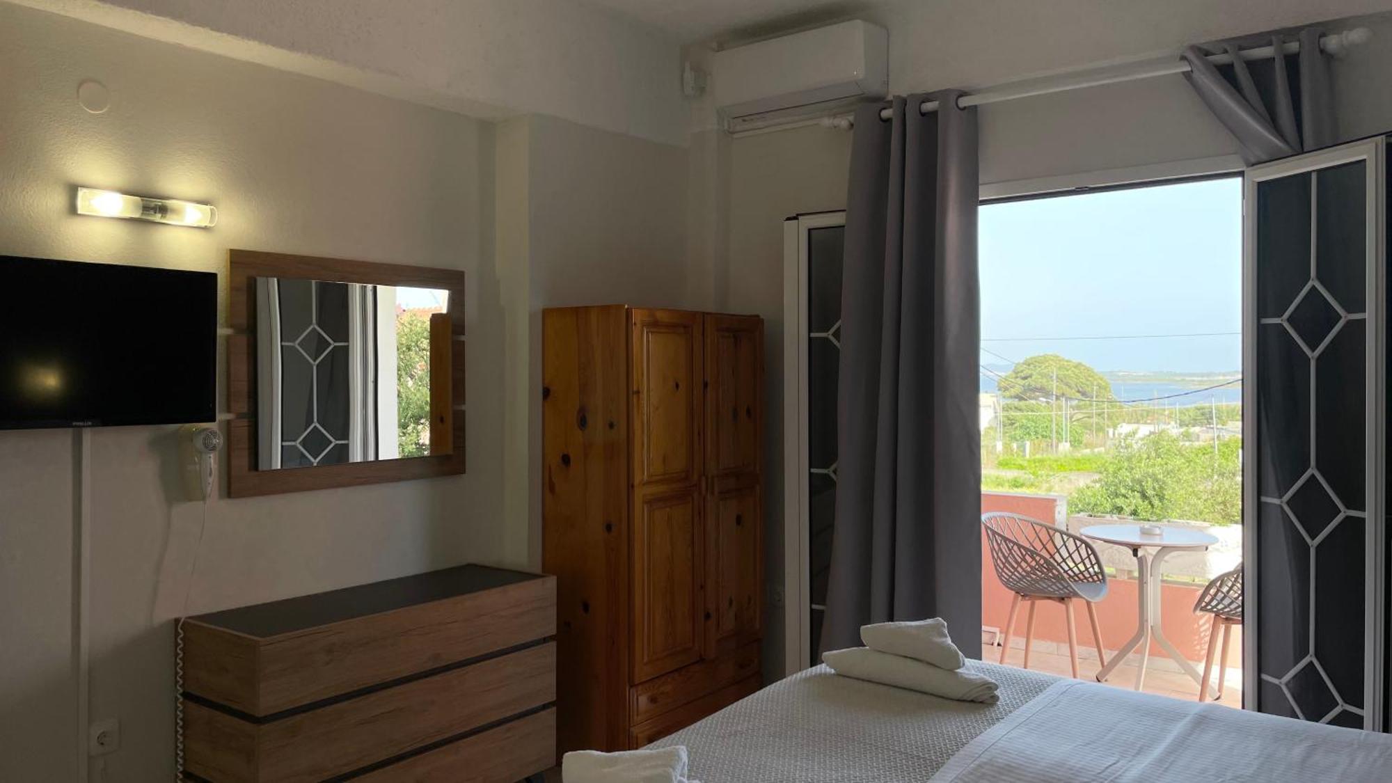 Alonaki Bay Apartment Halikounas Bagian luar foto
